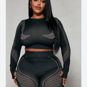 Plus Black Seamless Contour Detail Crop Top Pretty Little Thing XL UK-SIZE